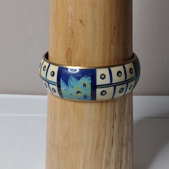 Vintage Bangle With Feathers - Picture 1 of 13